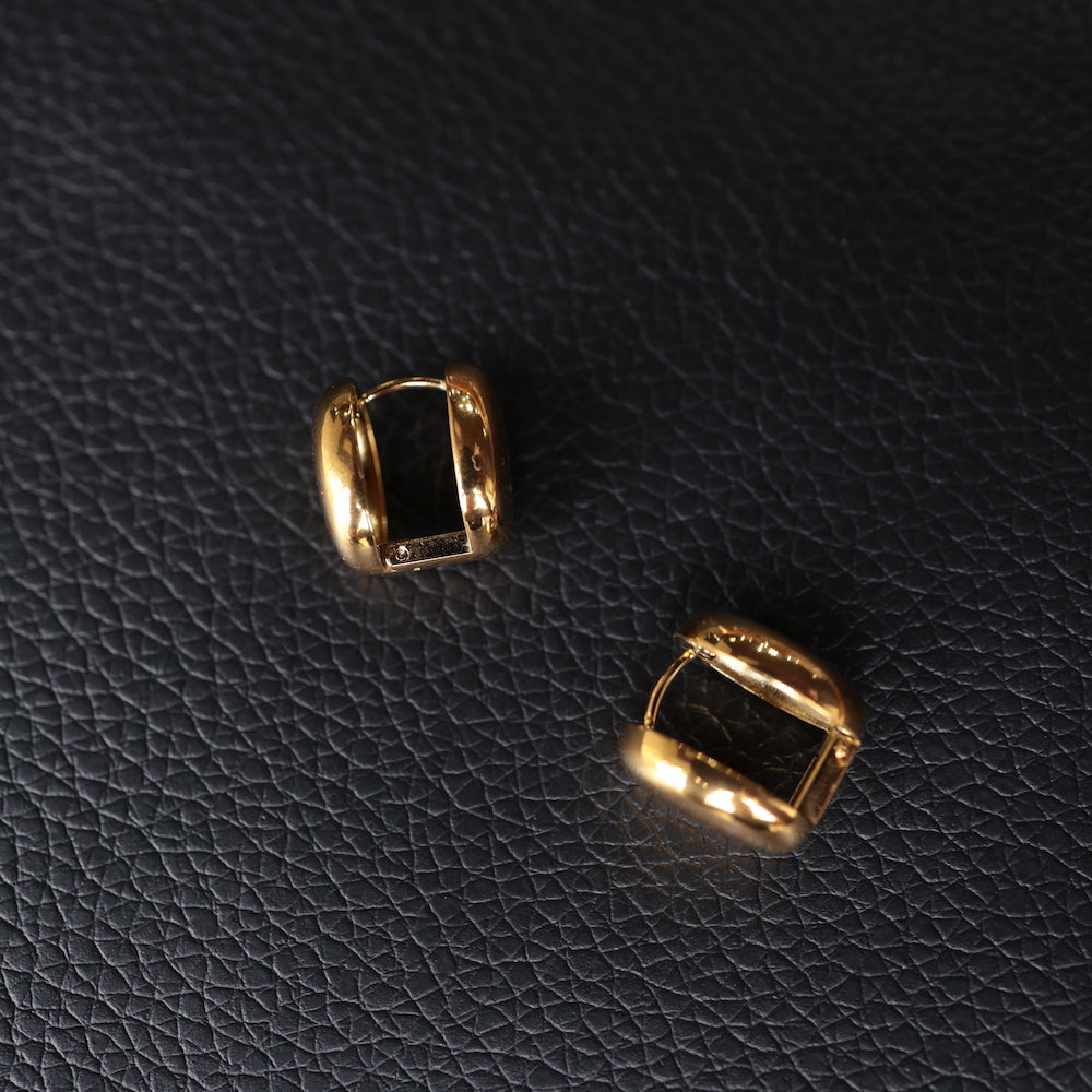 P274 stainless gold oval pierce