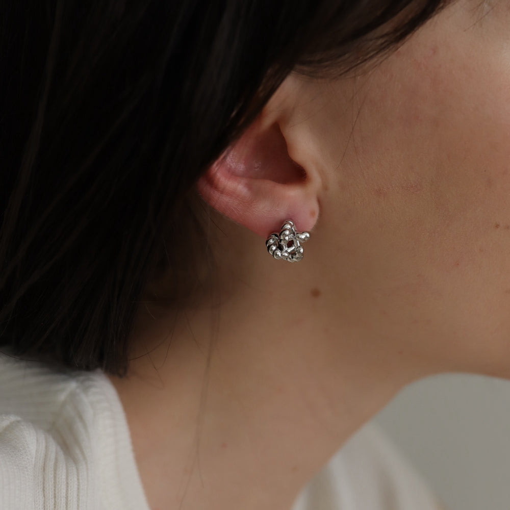 P337 flower twist minimum pierce