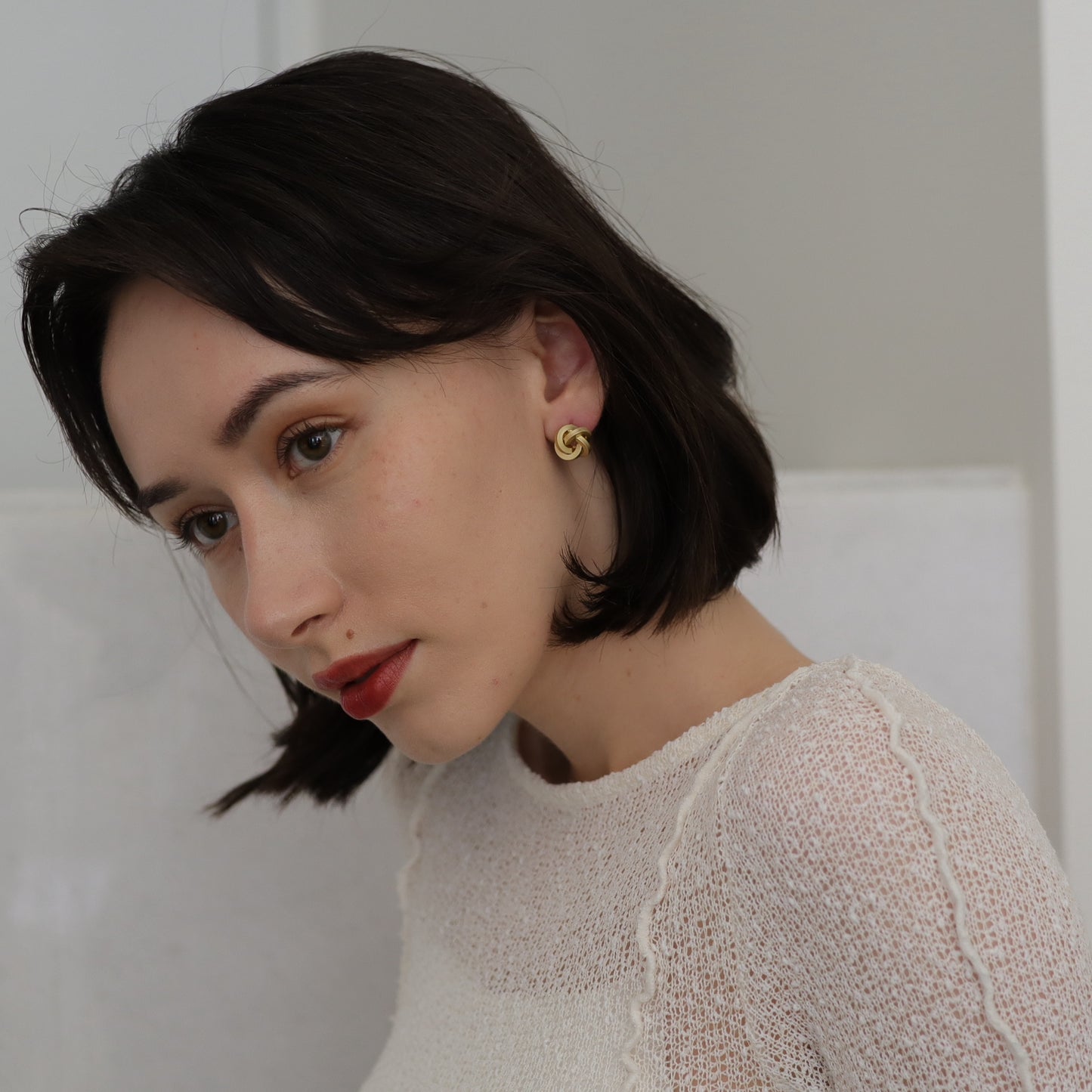 P376 matte gold knot pierce/earring