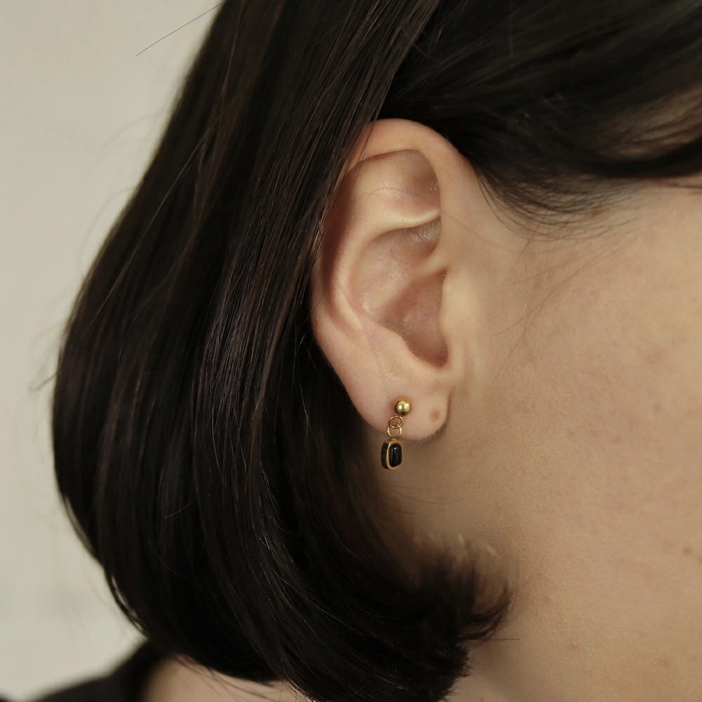 P067 stainless onyx minimum pierce