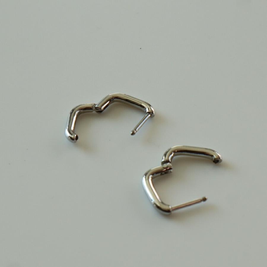 P114 stainless triangle and square minimum pierce