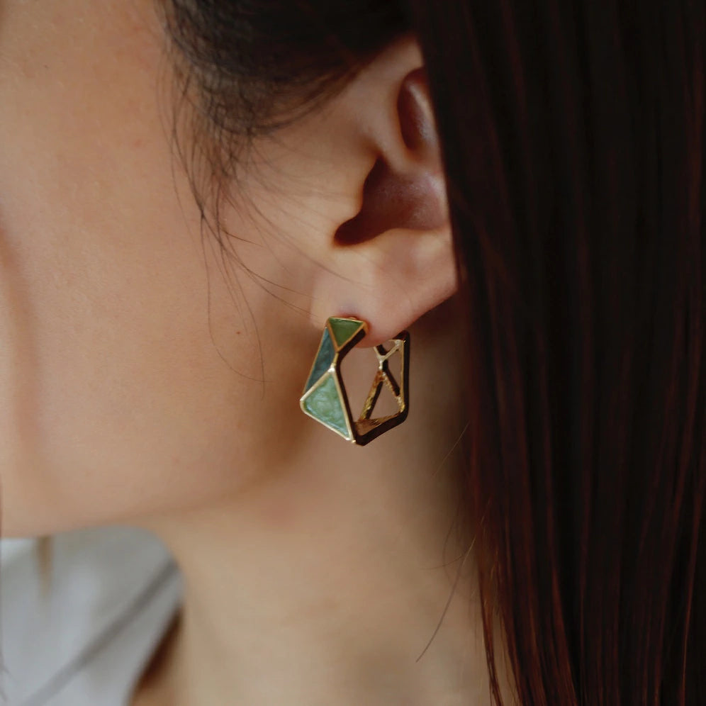 P251  geometric green hoop pierce