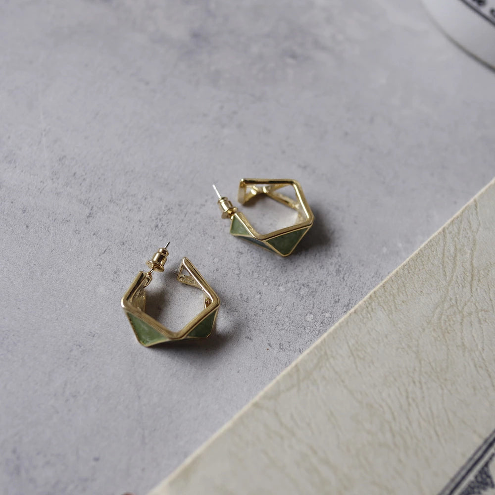 P251  geometric green hoop pierce