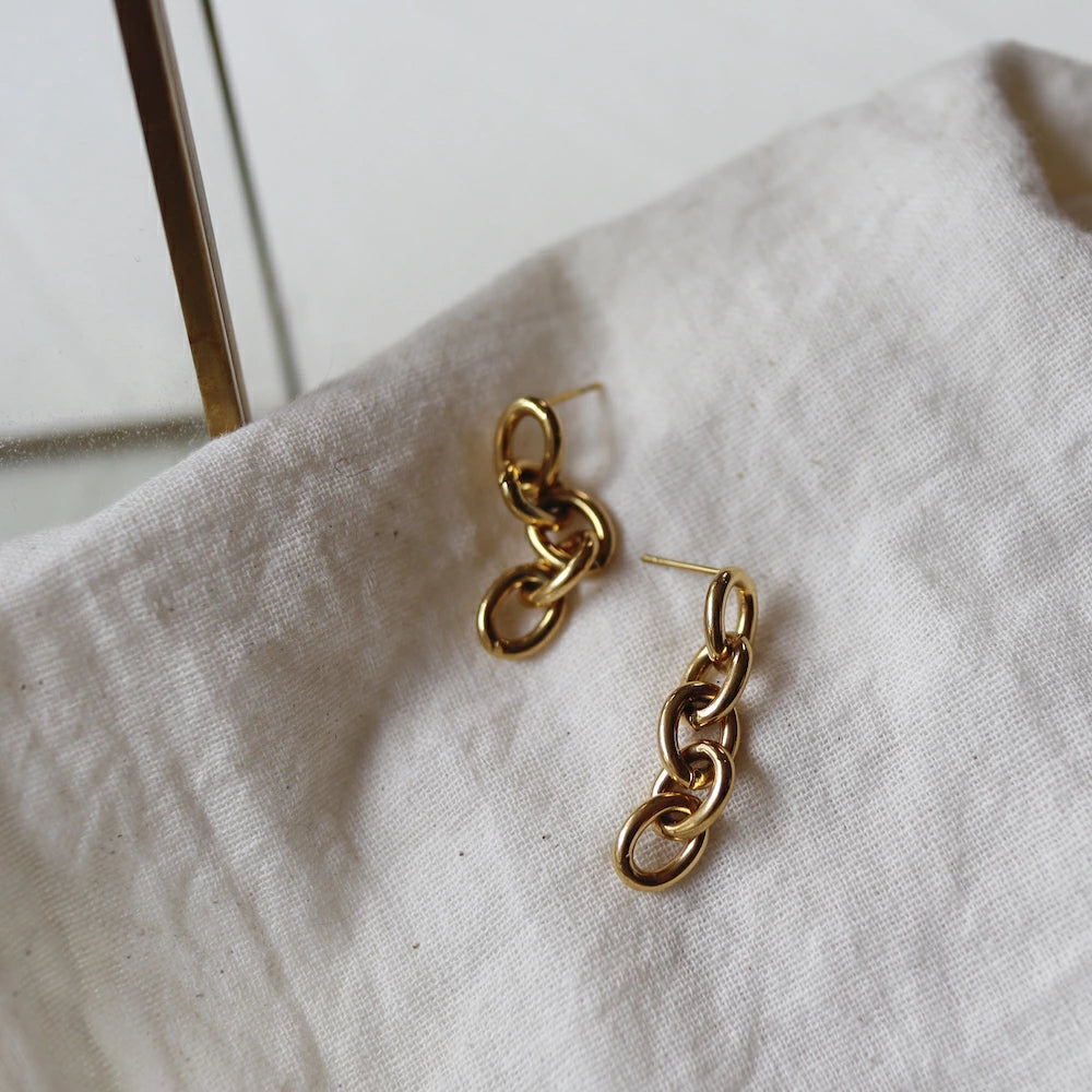 P049  stainless gold chain pierce
