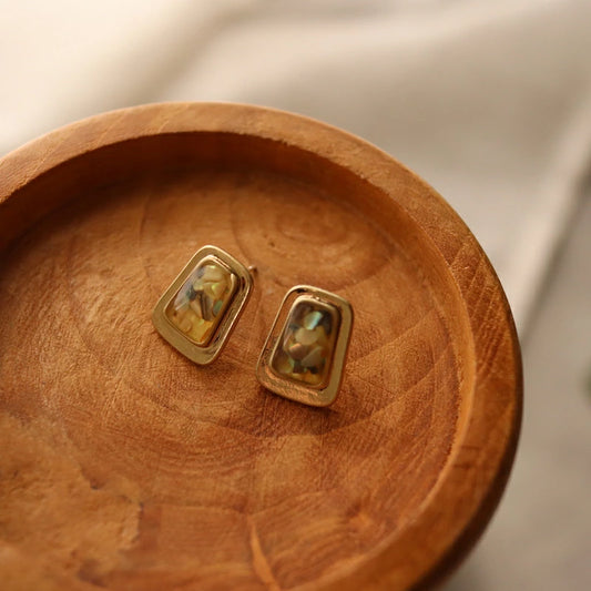 P178  antique style square shell pierce