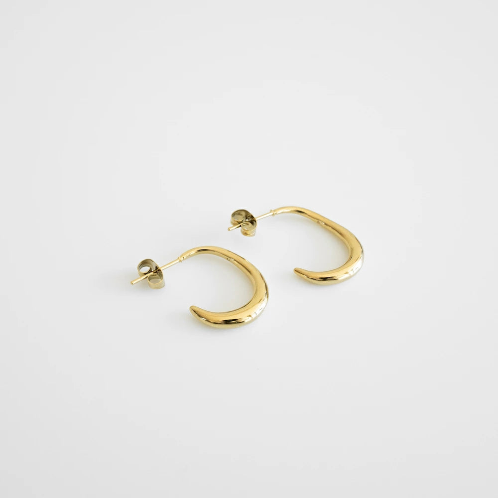 P323  stainless gold curve pierce