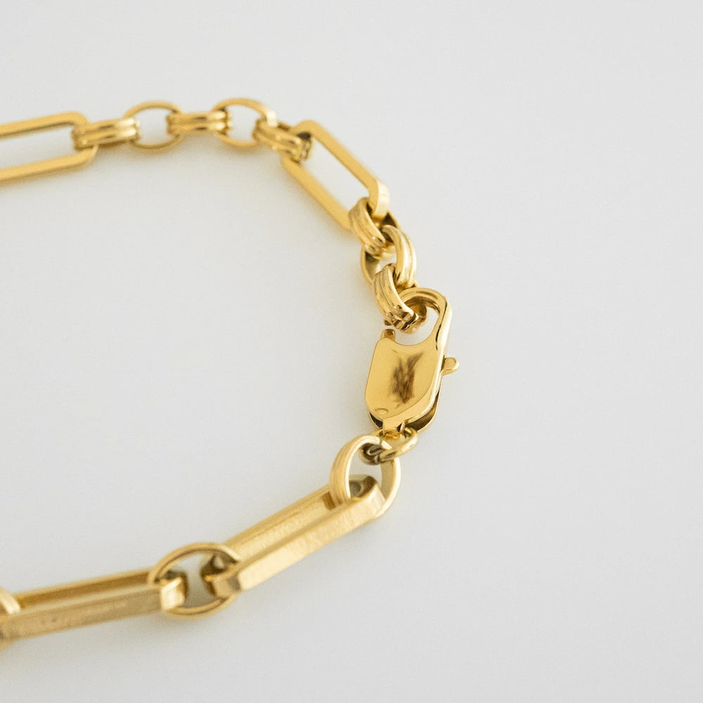N122 stainless figaro chain  bracelet