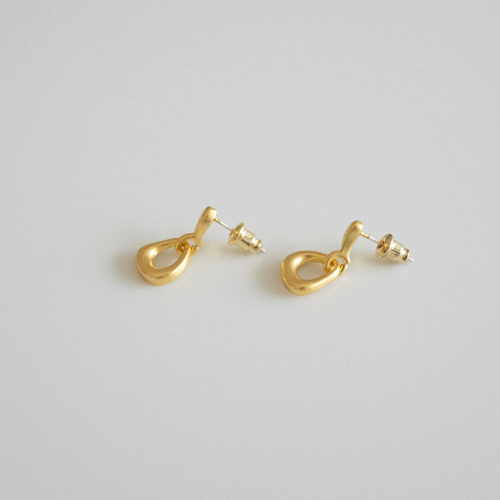 P333  matte gold drop pierce