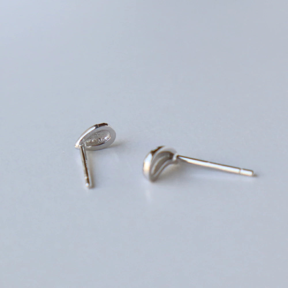 P344  silver925 asymmetry drop minimum pierce