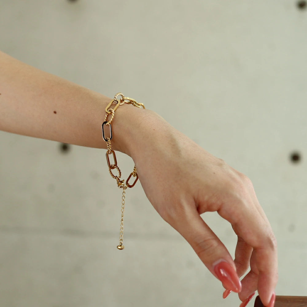 N019 stainless twist chain bracelet