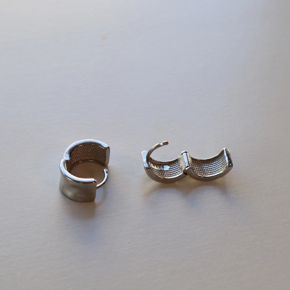 P001  silver925 flat hoop pierce