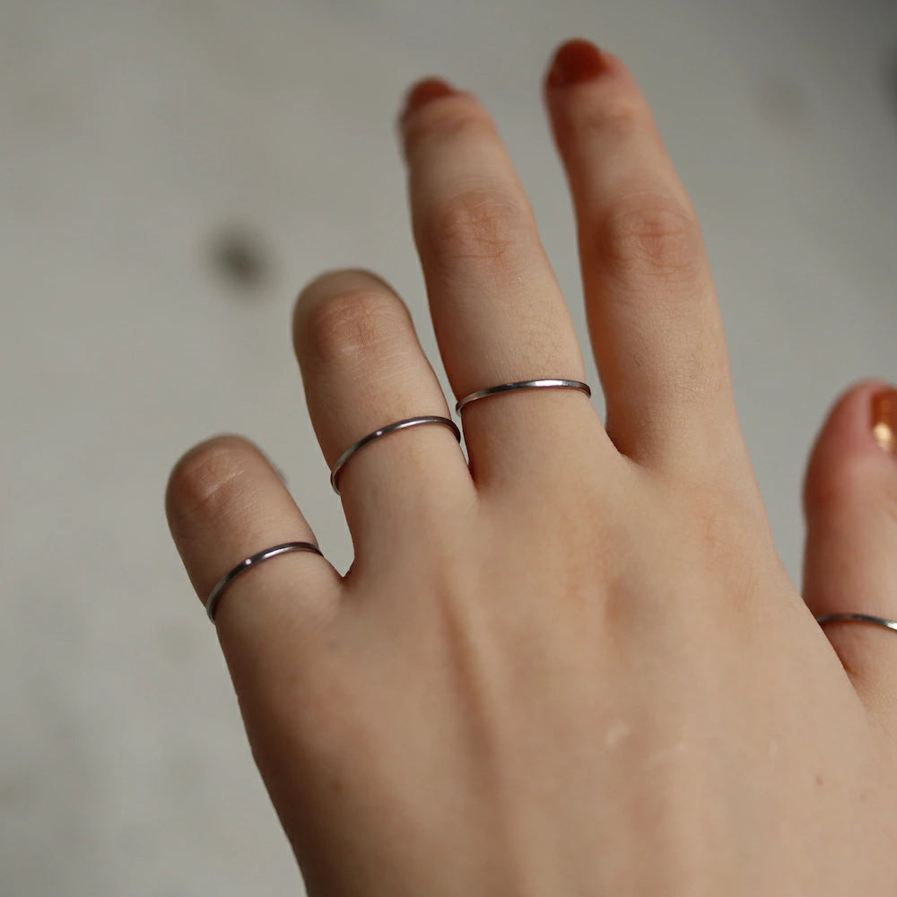 R083  stainless simple delicate ring