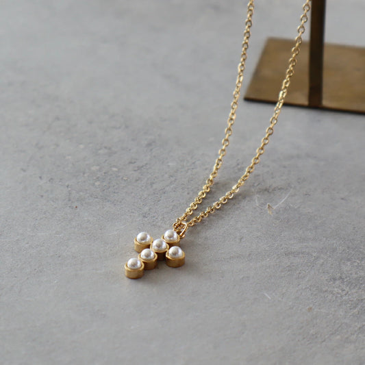 N022 stainless pearl cross pendant