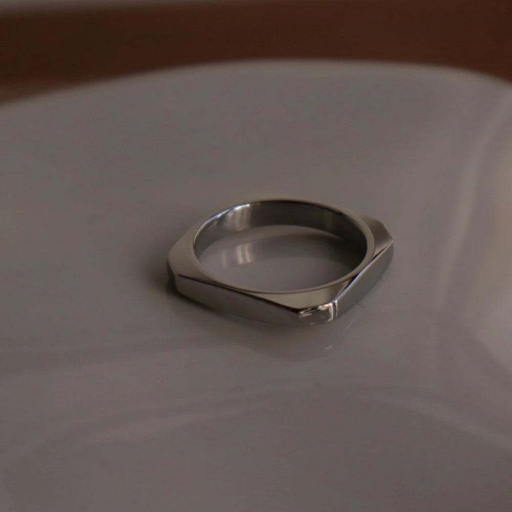 R096  stainless square ring