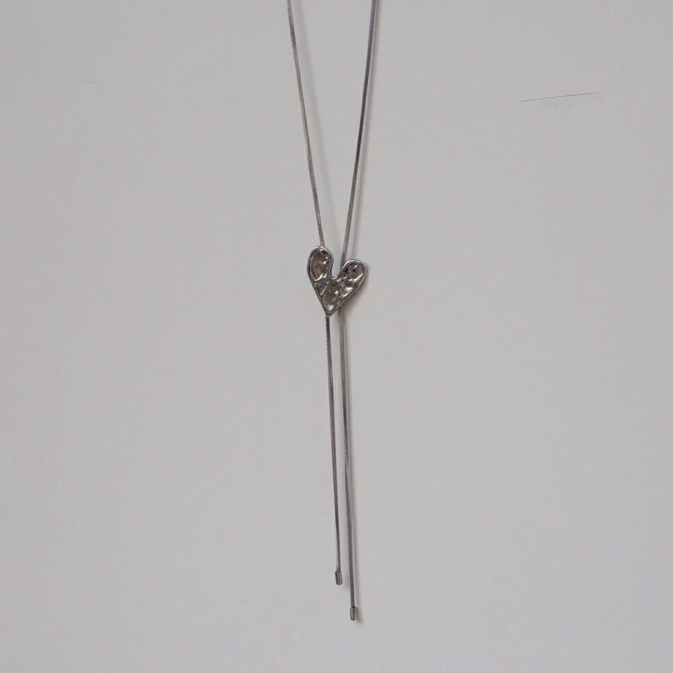 N224  stainless vintage like heart necklace