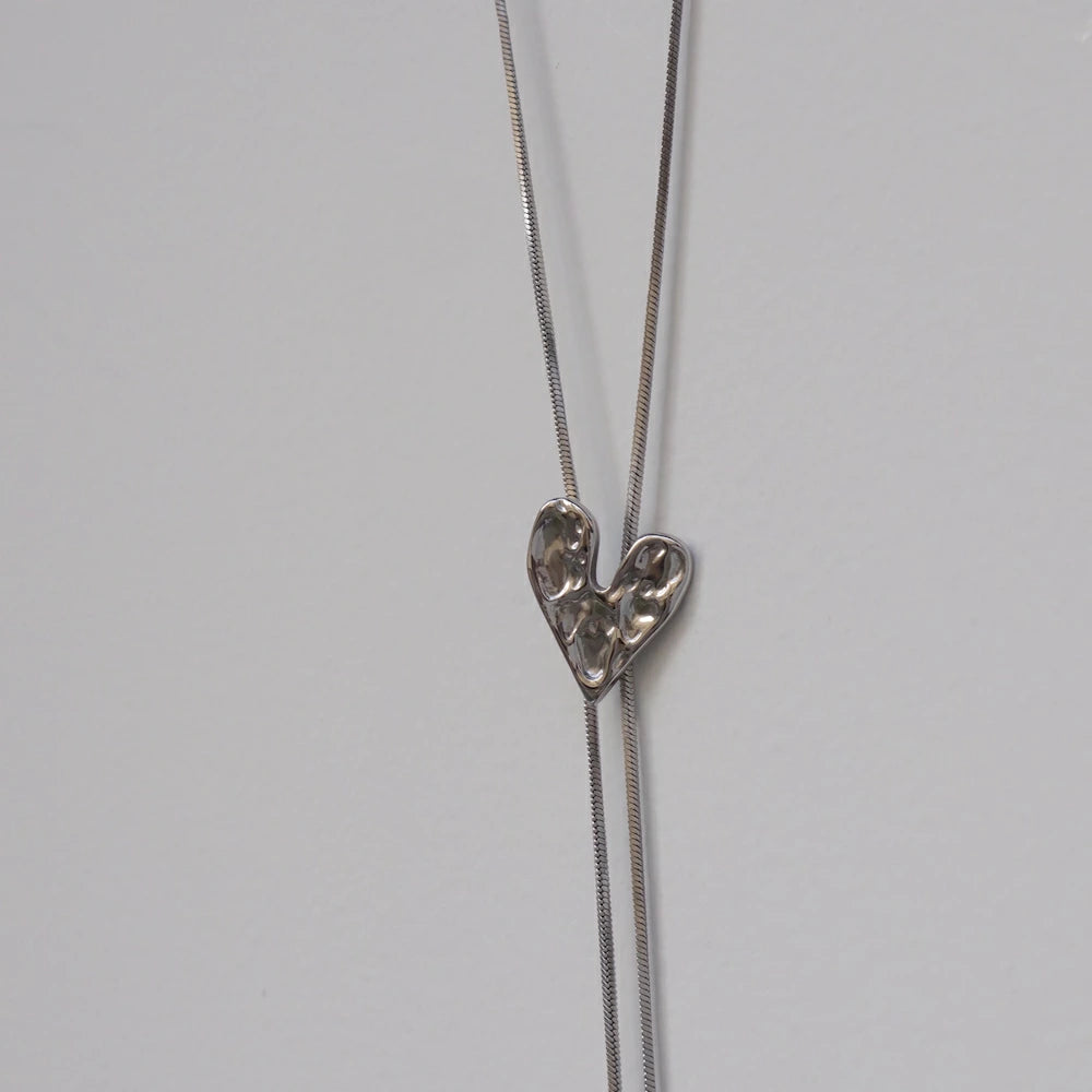 N224  stainless vintage like heart necklace