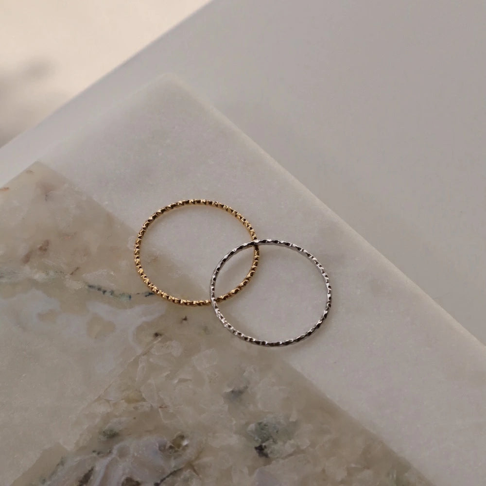 R075  stainless simple delicate ring