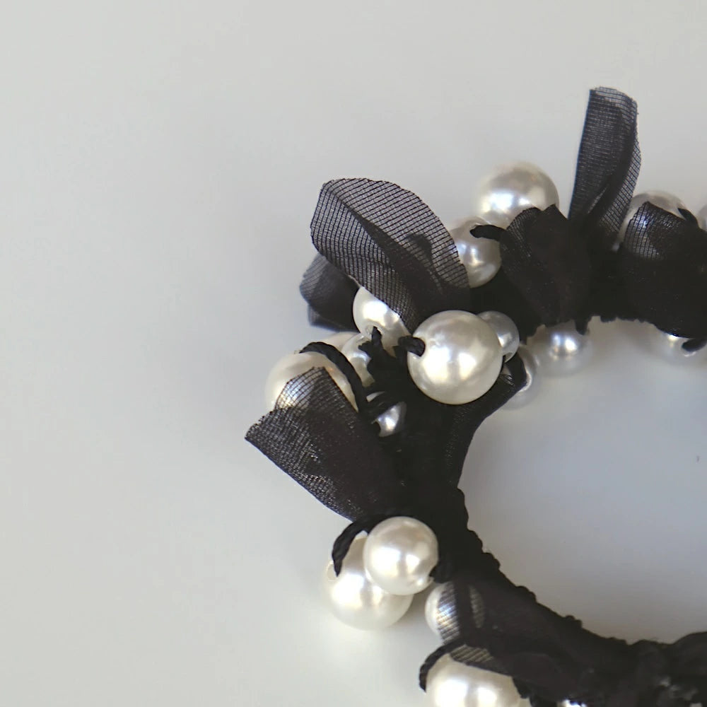 H004 random pearl tulle hair tie