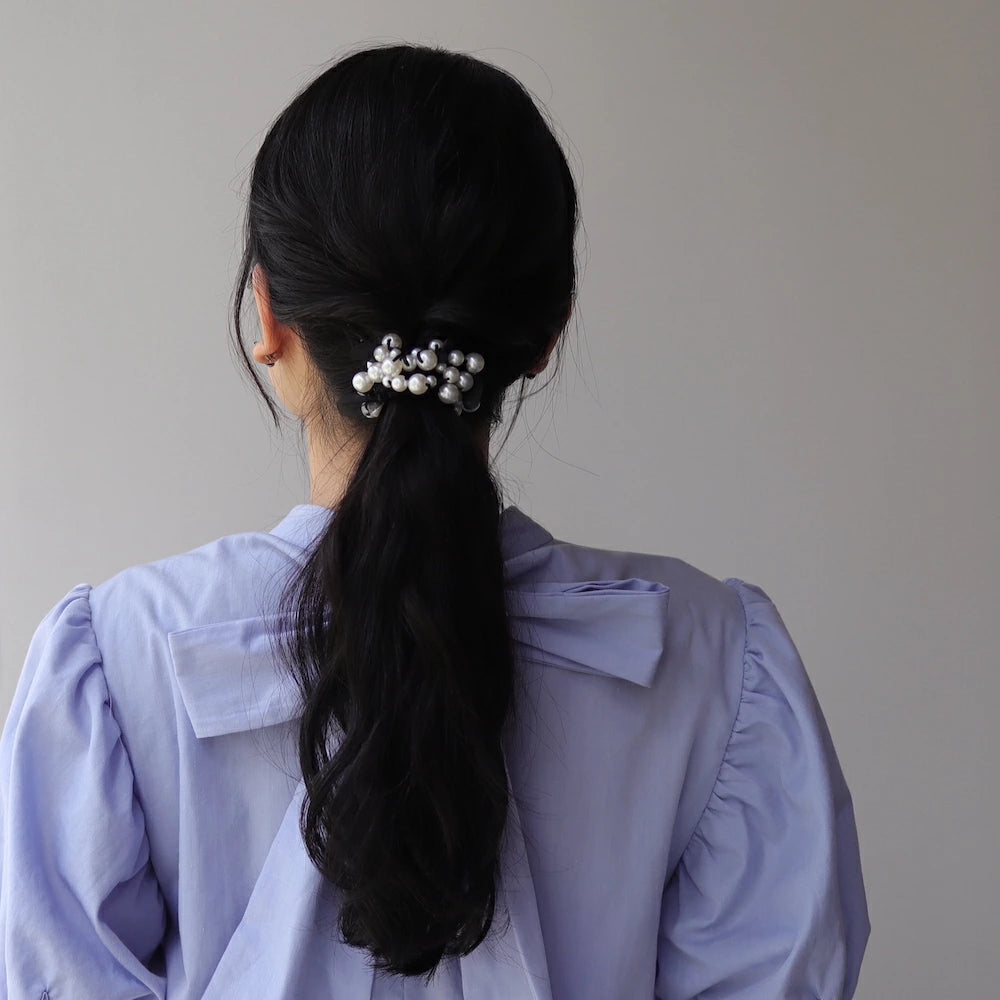 H004 random pearl tulle hair tie