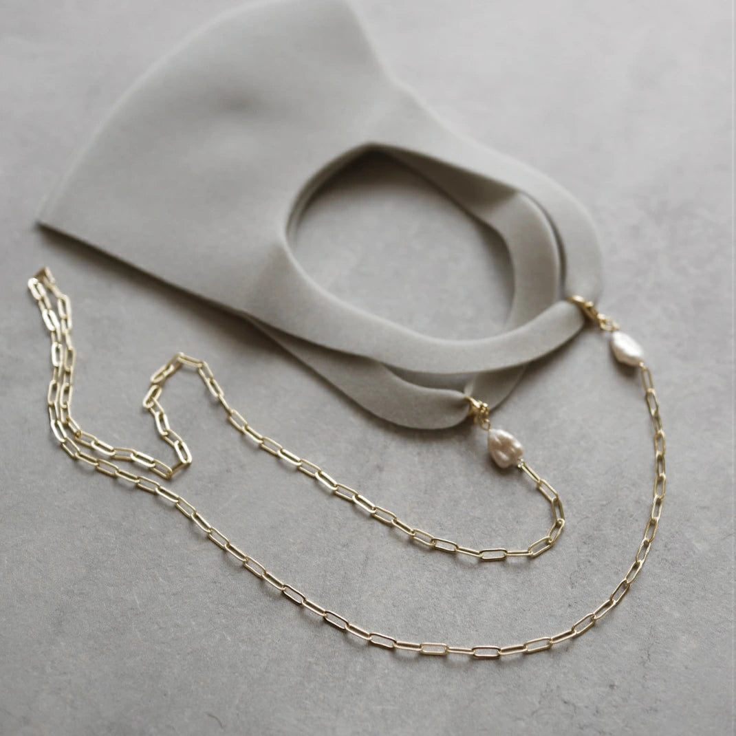 N055 baroque pearl mask chain
