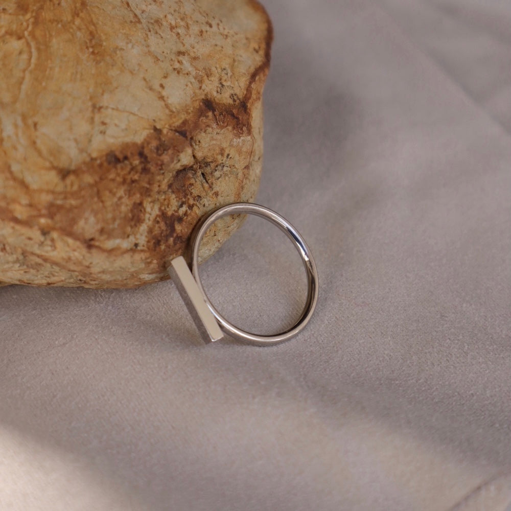 R066  stainless stick ring