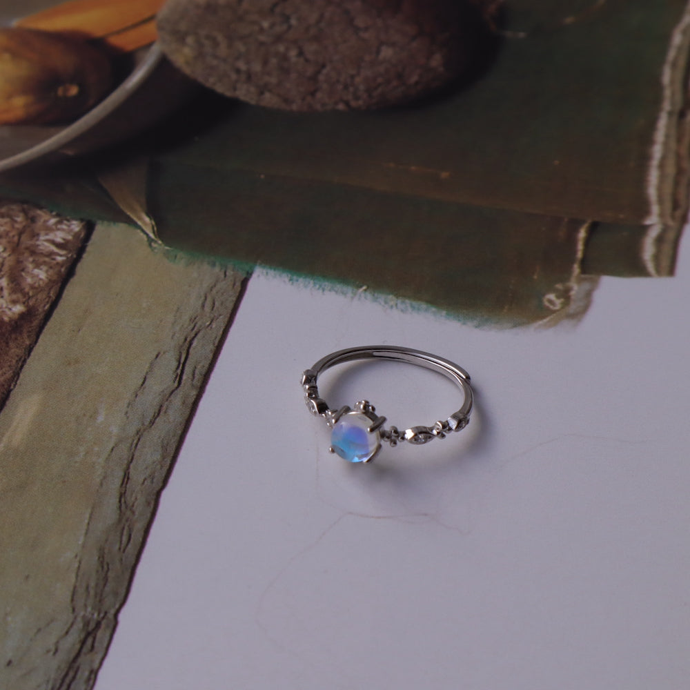 R041  silver925 moon stone ring