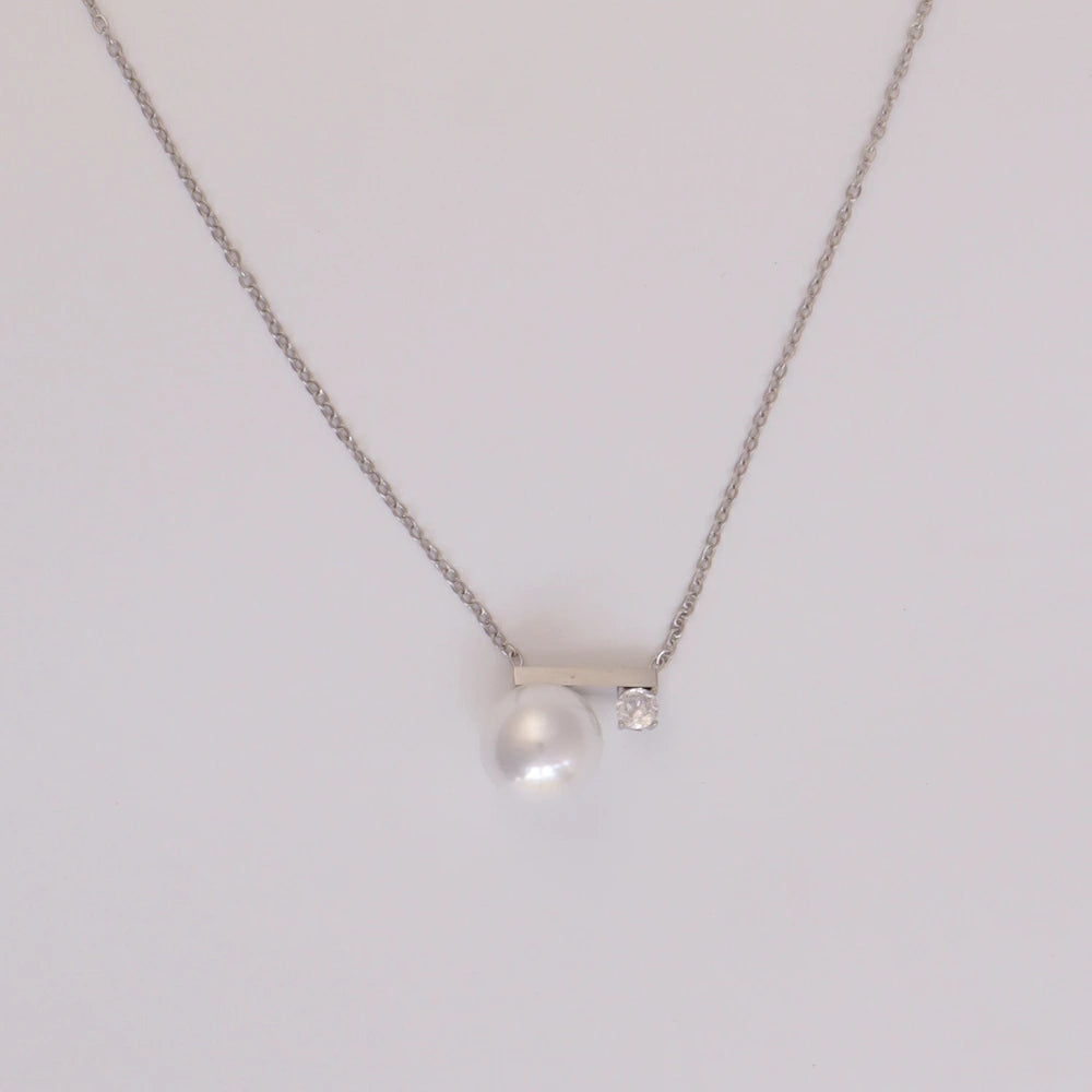 N236  stainless pearl line zirconia necklace