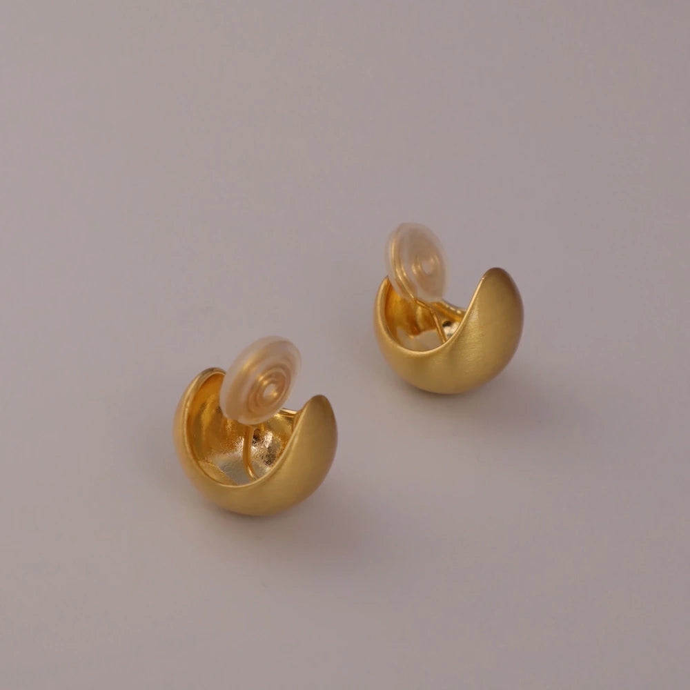 P445  matte color simple earring