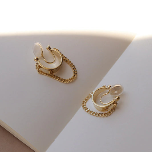 P452  simple chain ring earring