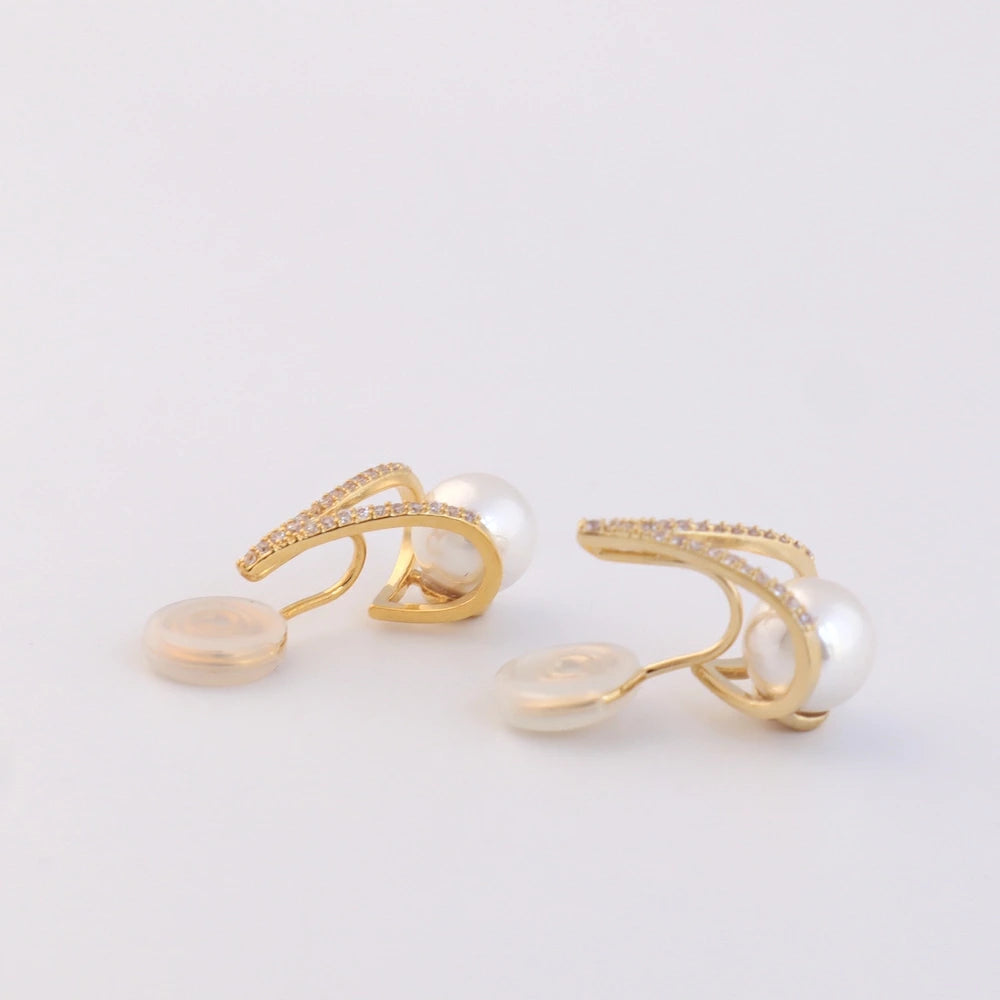 P453  zirconia×pearl drop pierce /  earring