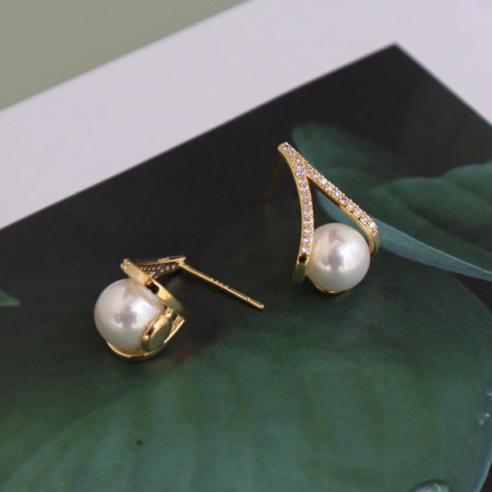 P453  zirconia×pearl drop pierce /  earring