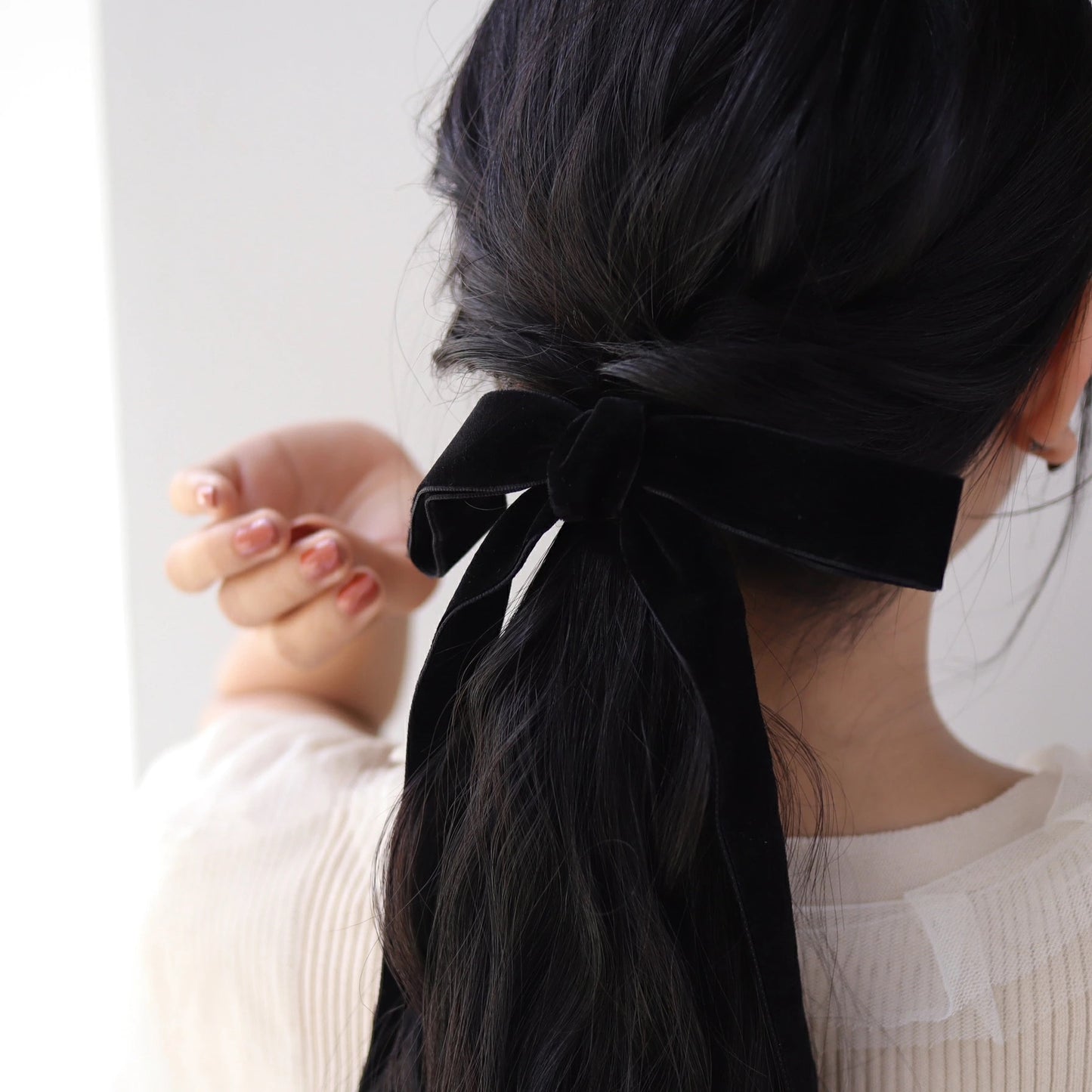 H014  oversized velor ribbon hair tie