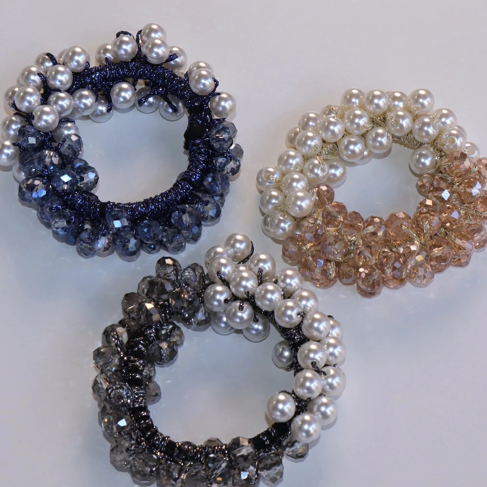 H027 pearl bijou scrunchie