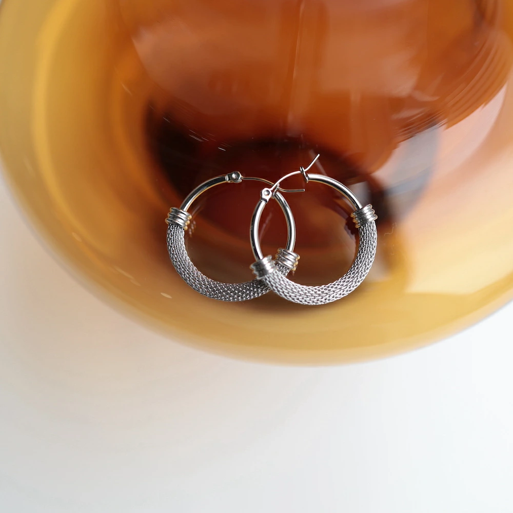 P071  stainless antique style hoop pierce