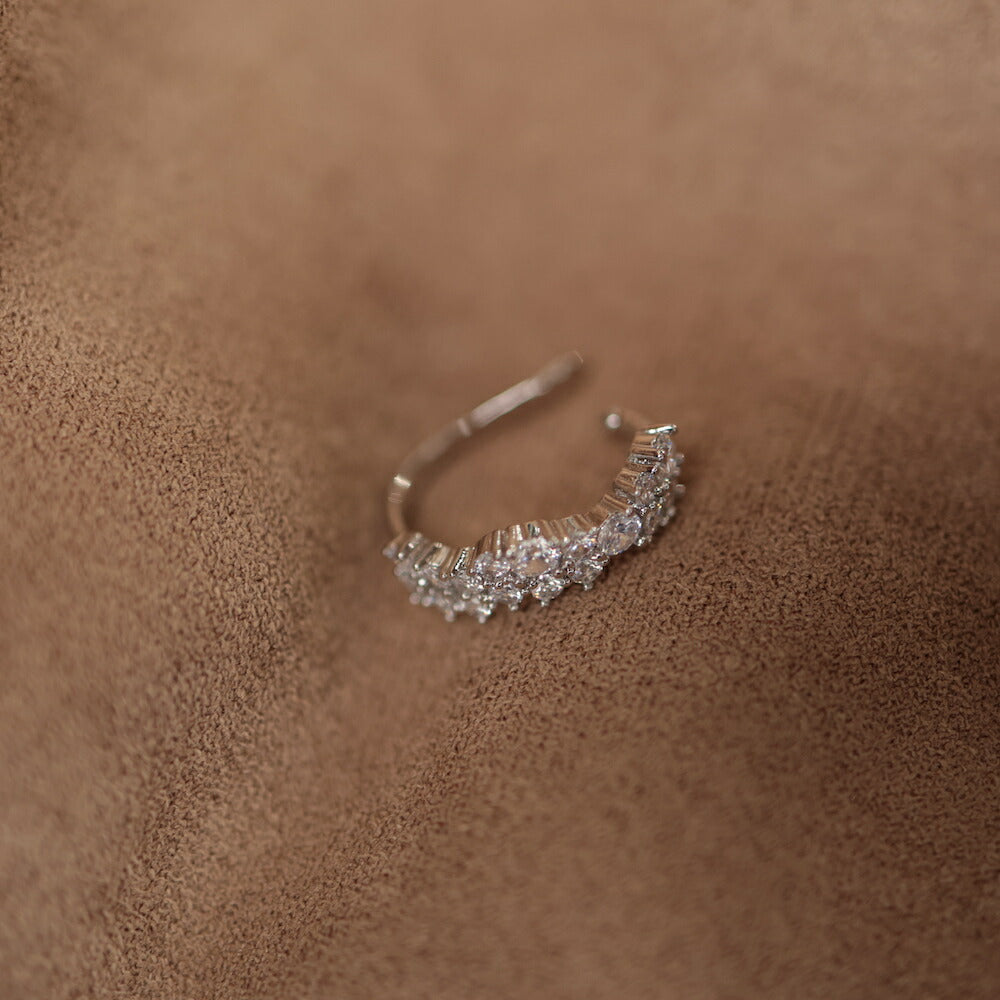 C010 zirconia ear cuff
