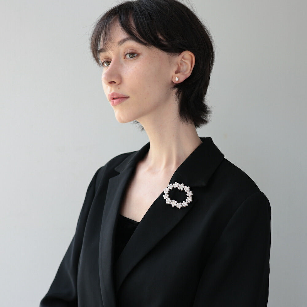 H025パールブローチ花モチーフジルコニアが輝く上品デザイン卒業式入学式結婚式に◎フォーマルアクセ