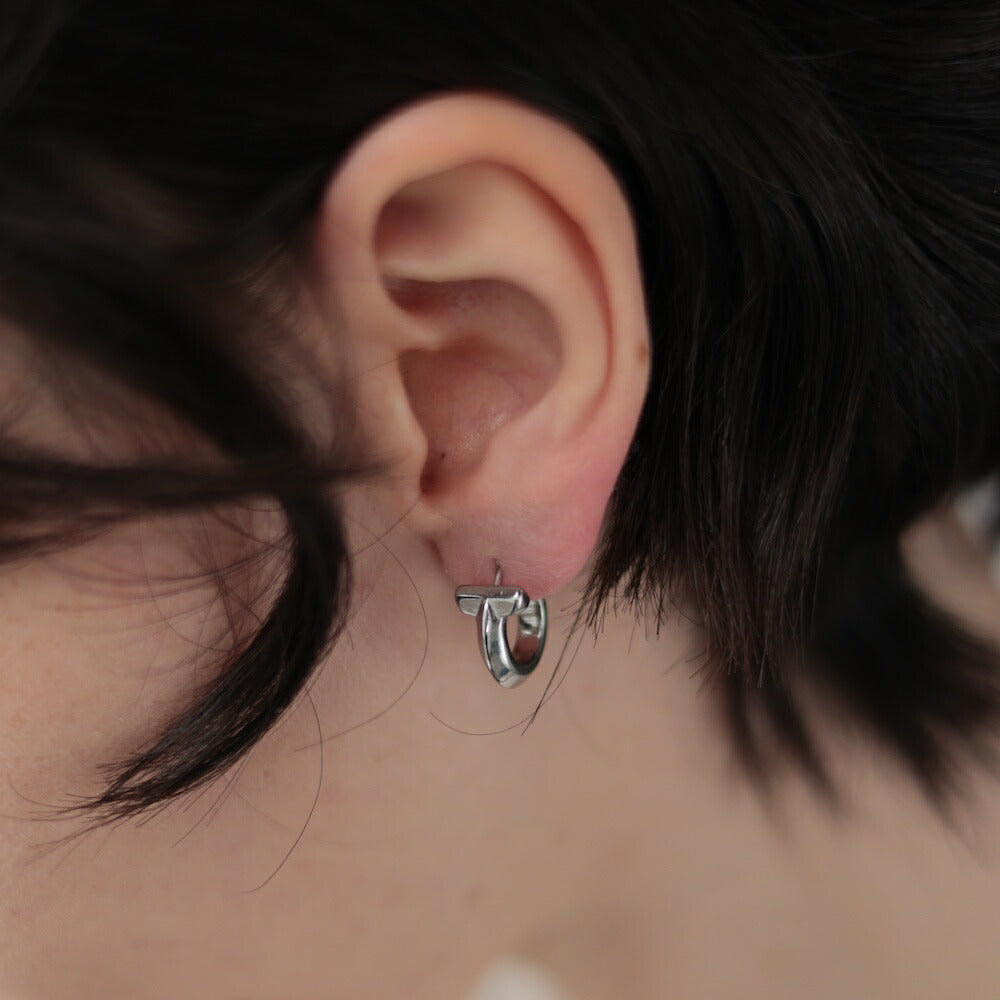 P315 stainless hoop pierce