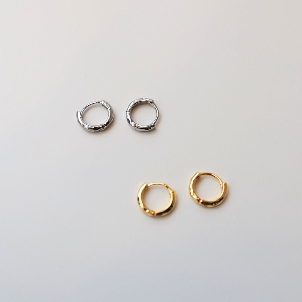 【10％OFFクーポン発行中】【リニューアル】P023ピアスフープミニピアスキャッチレスシルバーゴールドキャッチ要らないシンプルギフトプレゼントおしゃれオフィスシンプル女性レディースジュエリー