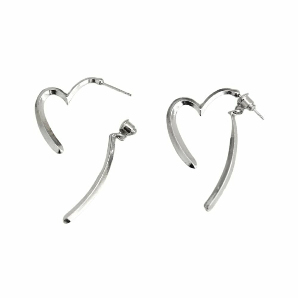 P109 Pierce Heart Gold Silver Ladies Hypoallergenic Daily Wear Minimal Elegant Design Trend Stylish Popular Gift