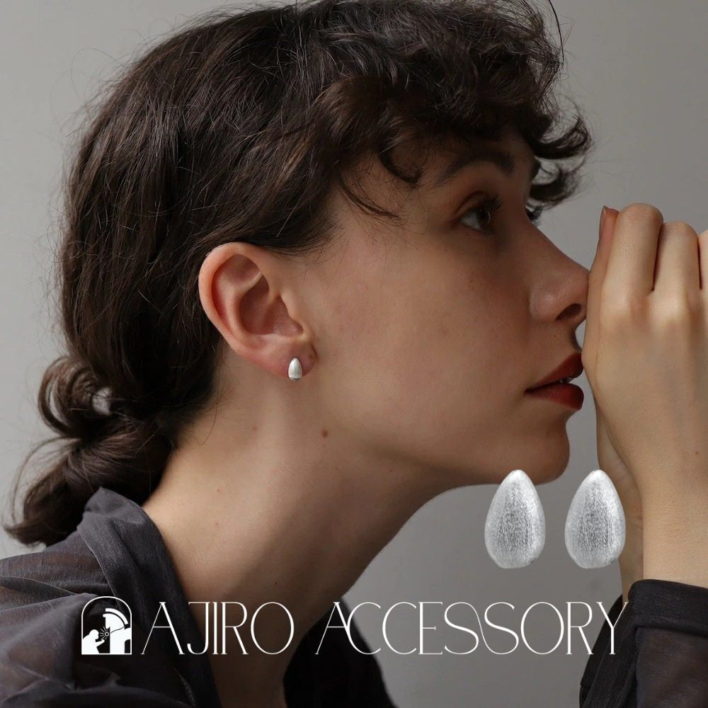 【最大35％OFFクーポン配布中】P285ピアスイヤリングsilver925ミニピアス華奢マットヘアラインシンプルドロップ雫アーモンド型ギフトプレゼントおしゃれオフィス女性レディースジュエリー