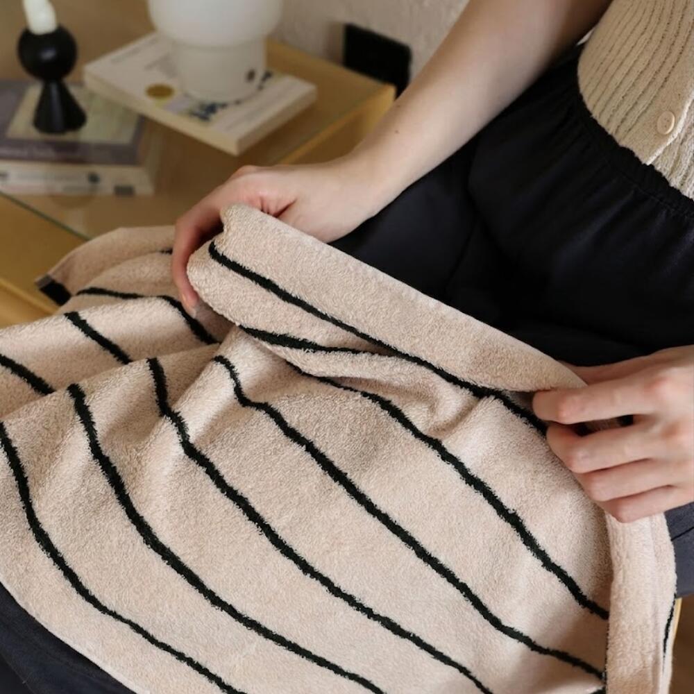 フェイスタオル綿100％コーマ糸ストライプタオル34×76cm中厚手吸水やわらかおしゃれ北欧韓国インテリアタグ付きコットンデイリータオル洗面所キッチン