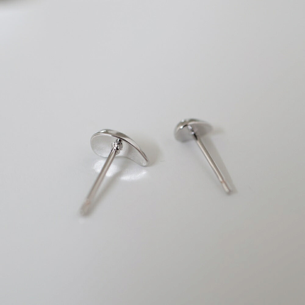 【10％OFFクーポン配布中】P344ピアスイヤリングアシンメトリーミニピアス小ぶり華奢上品シルバーゴールドギフトプレゼントおしゃれオフィスシンプル人気女性ノンホールバリュー