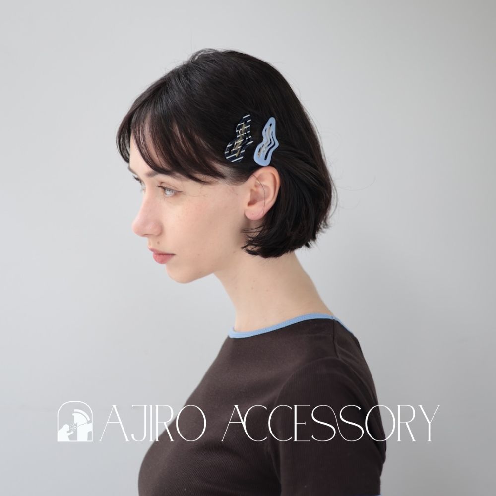 H042ヘアピンレディースアクリルウェーブ透かしデザインパッチン留めスリーピンブルーネイビーライトブルーヘアアクセサリー前髪サイド留め軽量大人きれいめカジュアルプレゼント