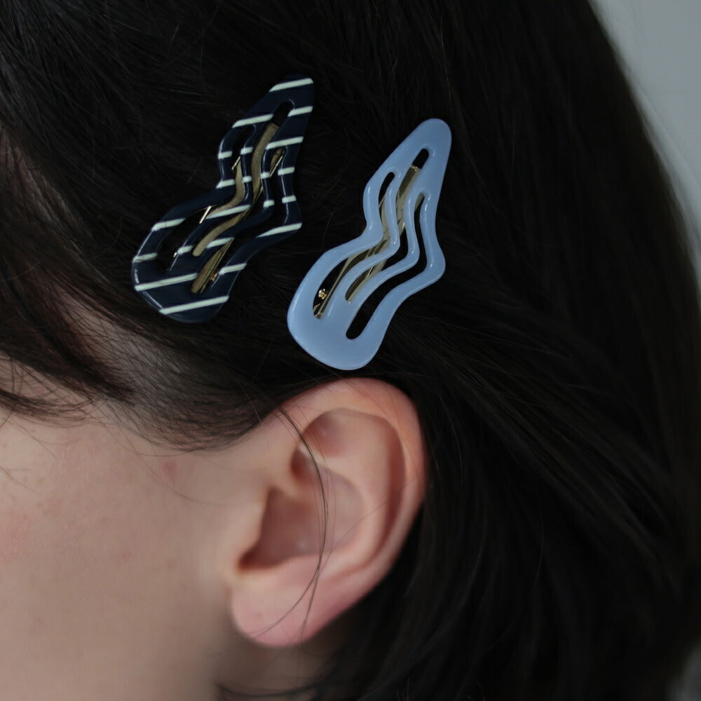 H042ヘアピンレディースアクリルウェーブ透かしデザインパッチン留めスリーピンブルーネイビーライトブルーヘアアクセサリー前髪サイド留め軽量大人きれいめカジュアルプレゼント