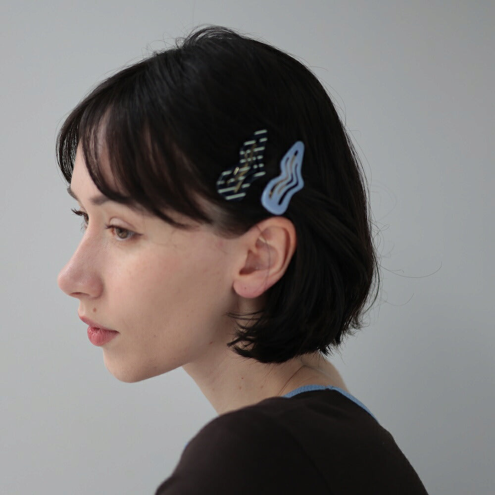 H042ヘアピンレディースアクリルウェーブ透かしデザインパッチン留めスリーピンブルーネイビーライトブルーヘアアクセサリー前髪サイド留め軽量大人きれいめカジュアルプレゼント