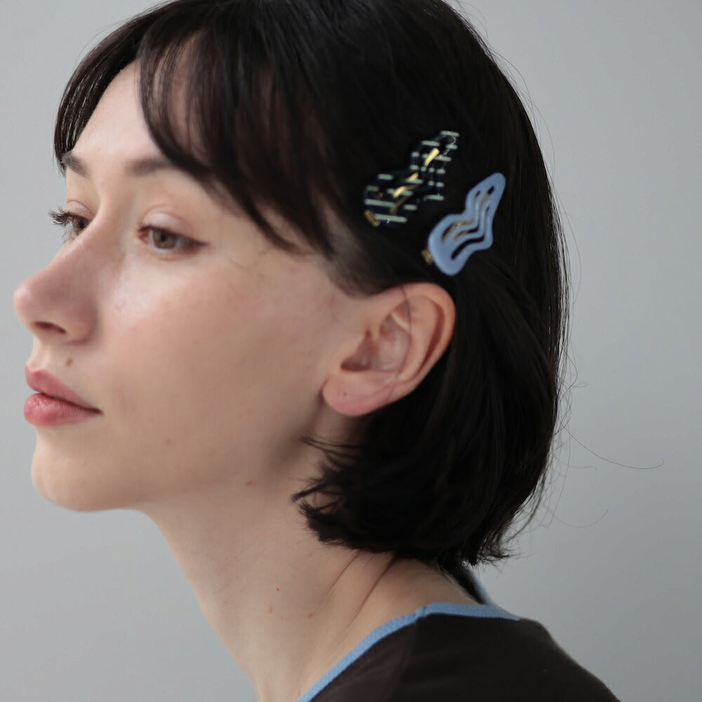 H042ヘアピンレディースアクリルウェーブ透かしデザインパッチン留めスリーピンブルーネイビーライトブルーヘアアクセサリー前髪サイド留め軽量大人きれいめカジュアルプレゼント