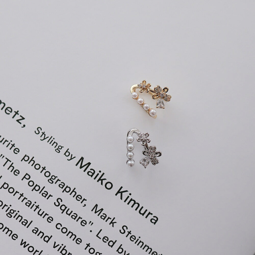 C020イヤーカフパールフラワーモチーフキュービックジルコニア金属アレルギー対応K18コーティングゴールドシルバー片耳用小ぶり軽量上品大人可愛いきれいめデイリー結婚式フォーマル
