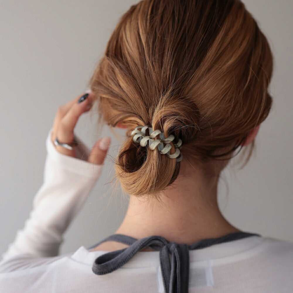 H066ヘアゴムスプリングゴムストーン風マーブルニュアンスカラーレディース樹脂ヘアアクセサリー跡がつきにくいまとめ髪ポニーテールお団子大人可愛いきれいめカジュアルデイリー