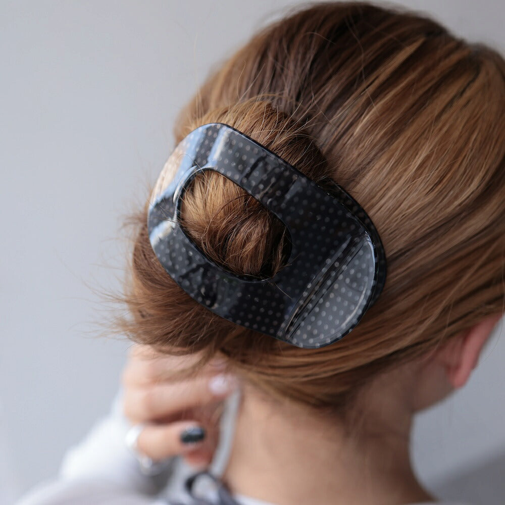 H078ヘアクリップドット柄水玉オーバルくり抜きアクリルヘアアクセサリーレディースまとめ髪ヘアアレンジ大人可愛い上品きれいめレトロデイリーオフィス普段使い