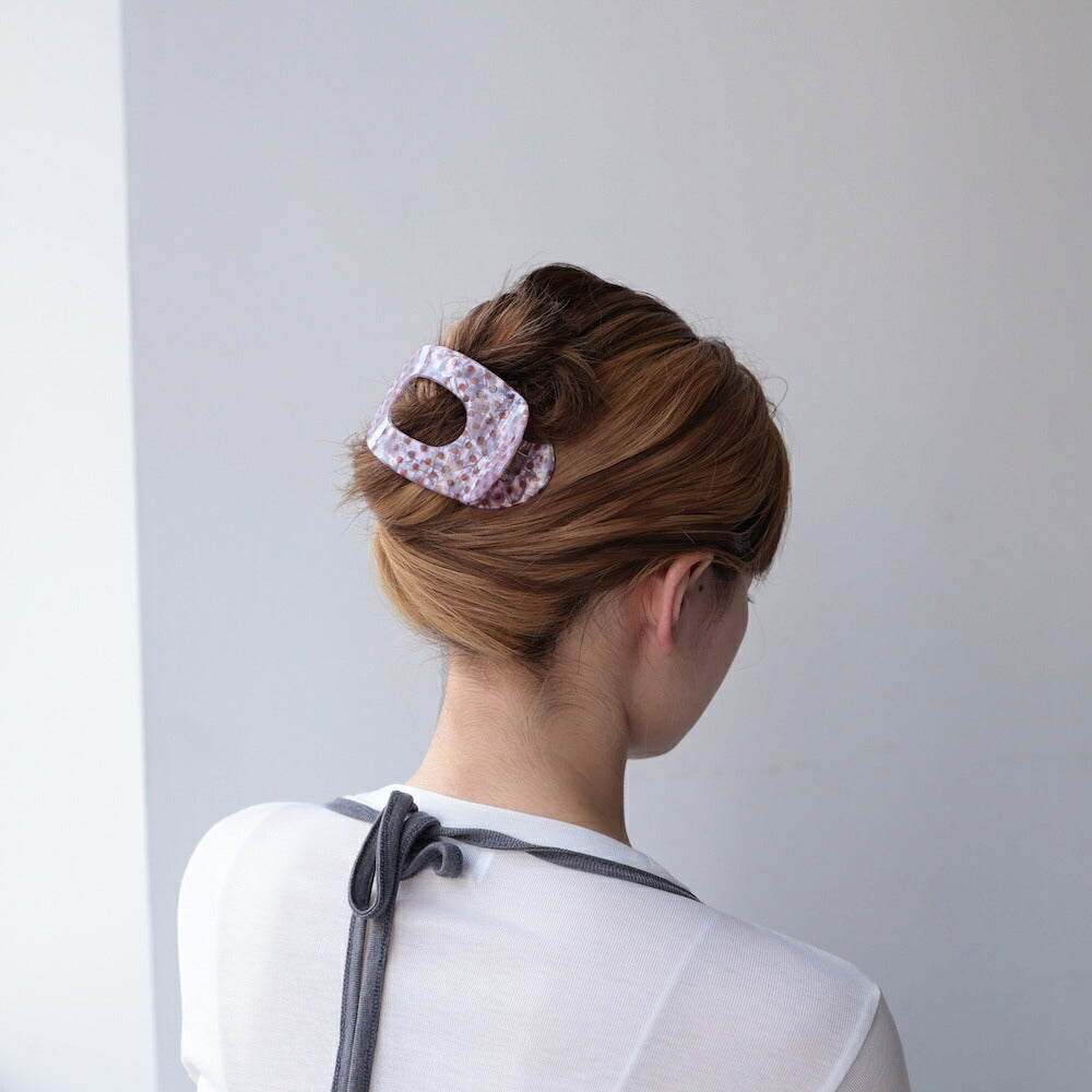 H078ヘアクリップドット柄水玉オーバルくり抜きアクリルヘアアクセサリーレディースまとめ髪ヘアアレンジ大人可愛い上品きれいめレトロデイリーオフィス普段使い